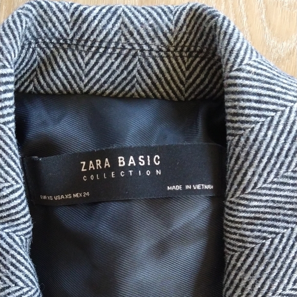 Vest - Picture 3 of 8